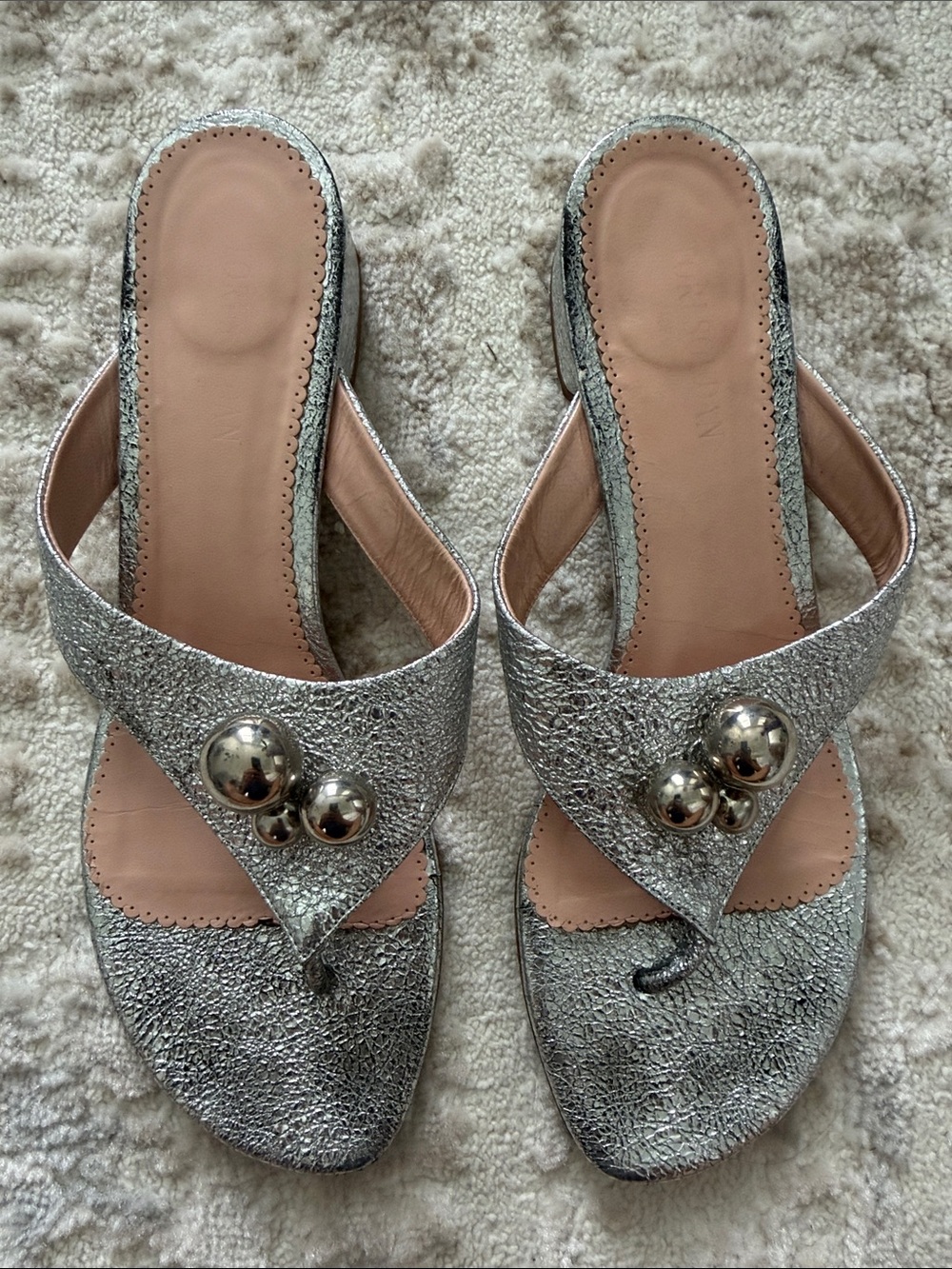 Tori Soudan Silver Metallic Beaded Toe-Post Sandals